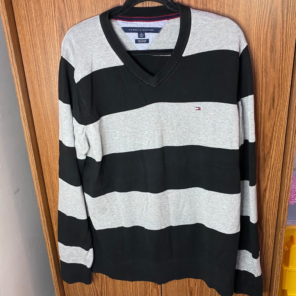 Tommy Hilfiger V-Neck Sweater Mens XL Black Grey Striped Pima Cotton Logo